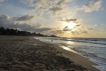 Sol Del Atlantico Inn At 681 Ocean Drive Arecibo