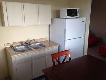 Guest house Sol Del Atlantico Inn At 681 Ocean Drive Arecibo